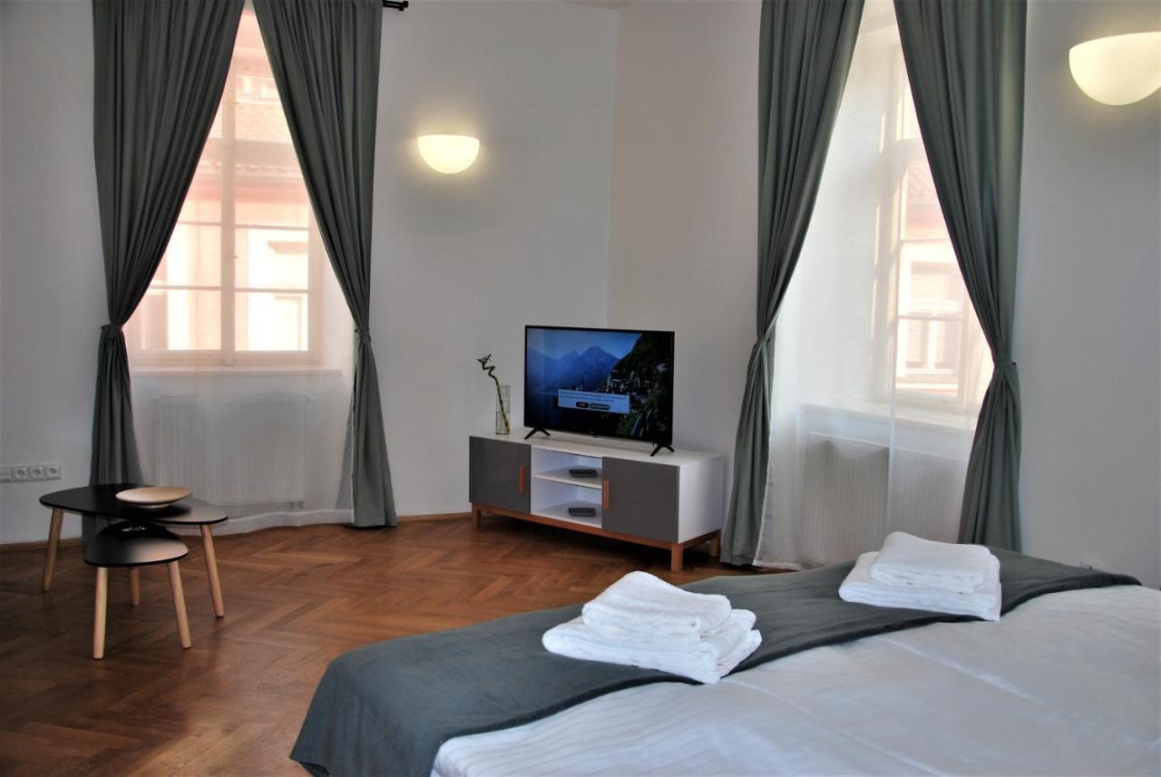 White Swan Boutique Apartments Prague Ngoại thất bức ảnh