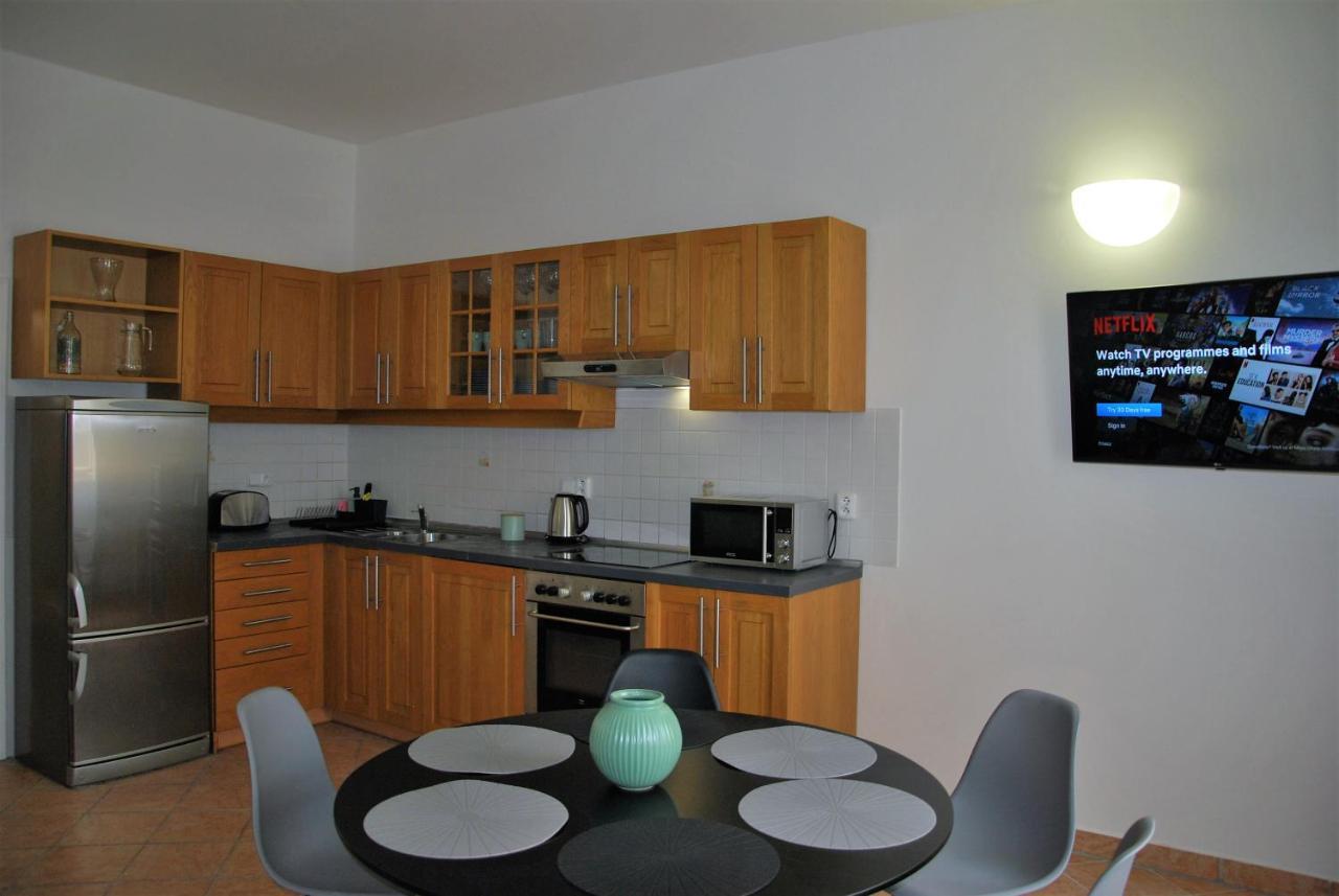 White Swan Boutique Apartments Prague Ngoại thất bức ảnh
