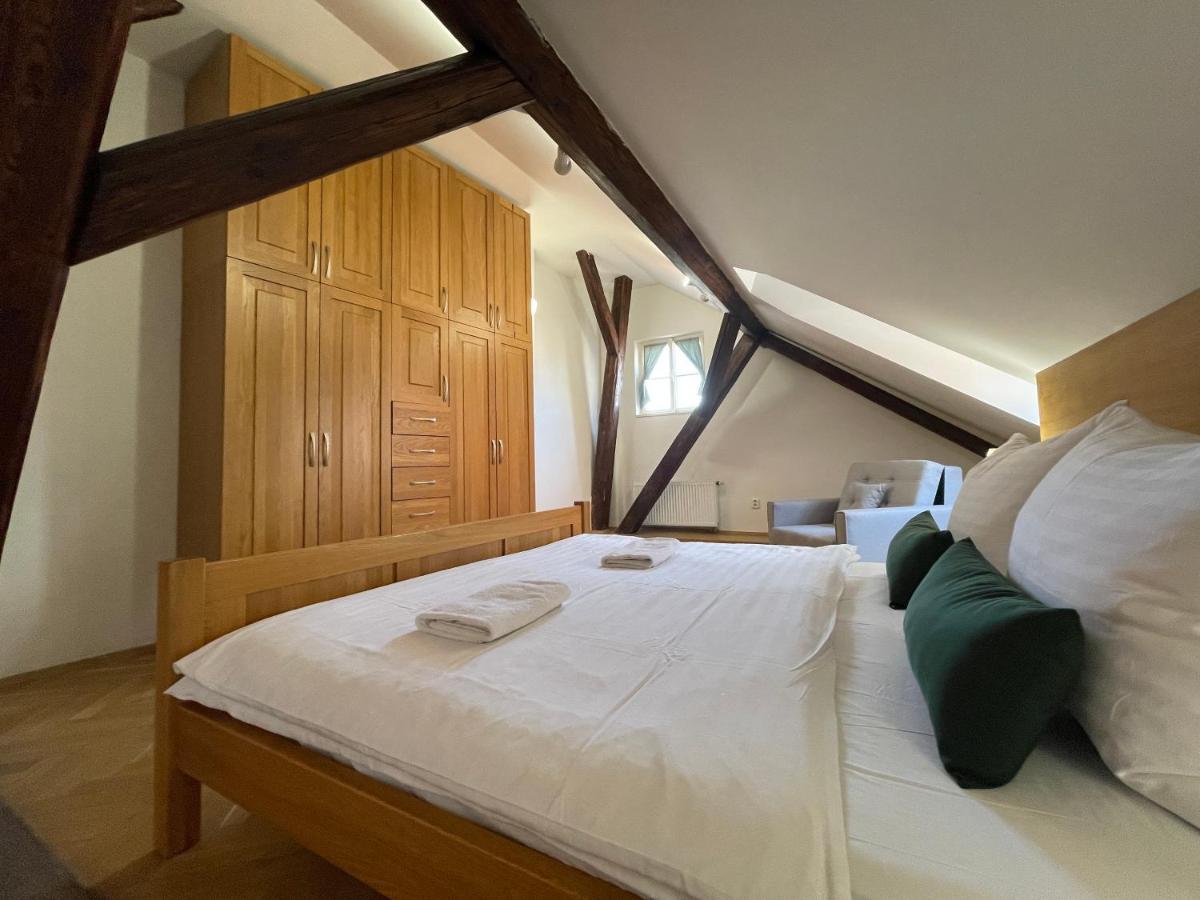 White Swan Boutique Apartments Prague Ngoại thất bức ảnh