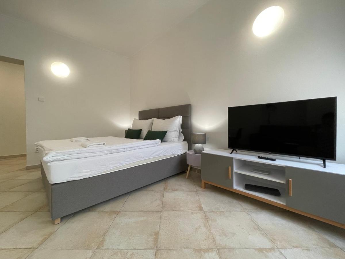 White Swan Boutique Apartments Prague Ngoại thất bức ảnh