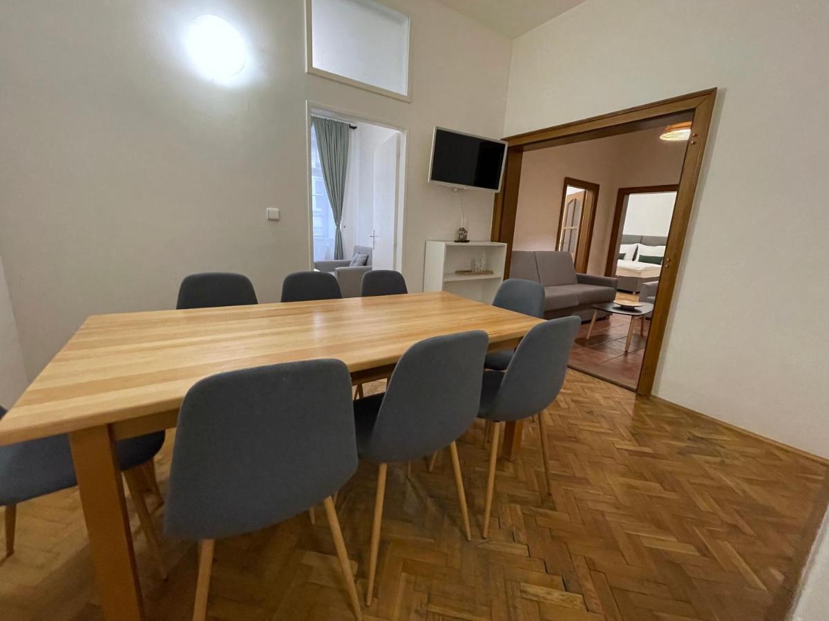 White Swan Boutique Apartments Prague Ngoại thất bức ảnh